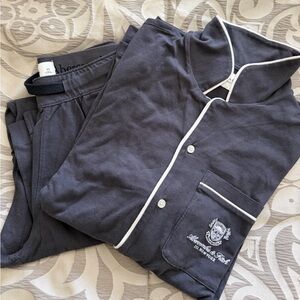 Abercrombie & Fitch Grey Pajama Set - Unisex